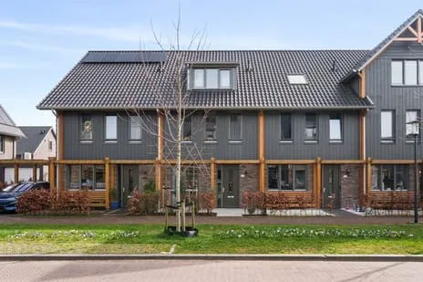 Tussenwoning te koop: Dijkstraat 106, De Erven Hoef En Haag