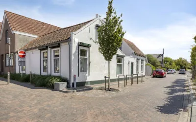 Hoekwoning te koop: Dijkstraat 13, Scharendijke Scharendijke