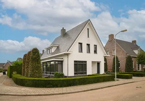 Vrijstaande woning te koop: Dijkstraat 49, Beneden-Leeuwen