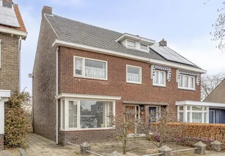 Twee-onder-één-kap te koop: Dijkstraat 60, Centrum Valkenswaard