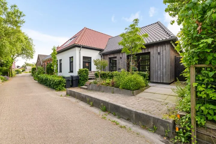 Vrijstaande woning te koop: Dijksweg 5, Houwerzijl Houwerzijl