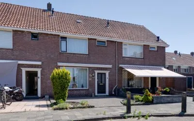 Tussenwoning te koop: Dijkvennenplein 9, Volendam-Rozettenbuurt Volendam