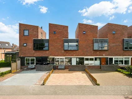 Tussenwoning te koop: Dijkwacht 140, Leyhof Leiderdorp