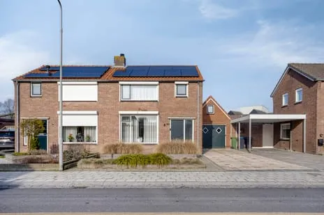 Twee-onder-één-kap te koop: Dijkwelsestraat 62, Kapelle Kapelle