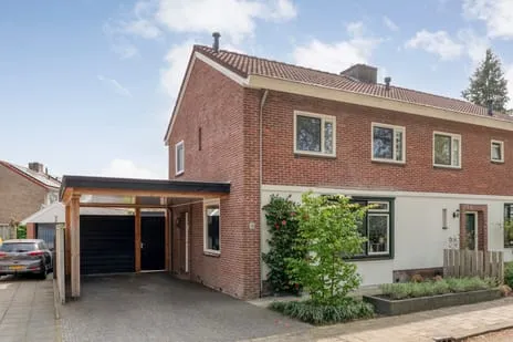 Twee-onder-één-kap te koop: Dikkerslaan 16, Borne