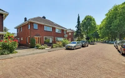 Twee-onder-één-kap te koop: Dillenburgstraat 8, Haarwijk West Gorinchem