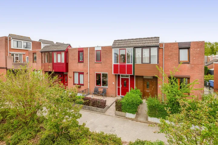 Tussenwoning te koop: Dintelstraat 18, Dordrecht