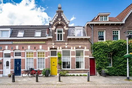 Tussenwoning te koop: Dionysiusstraat 25, Bomenbuurt Oost Tilburg