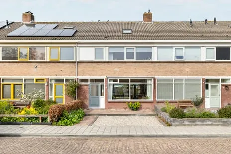 Tussenwoning te koop: Dirck Arentszstraat 7, Breewijk Middelburg