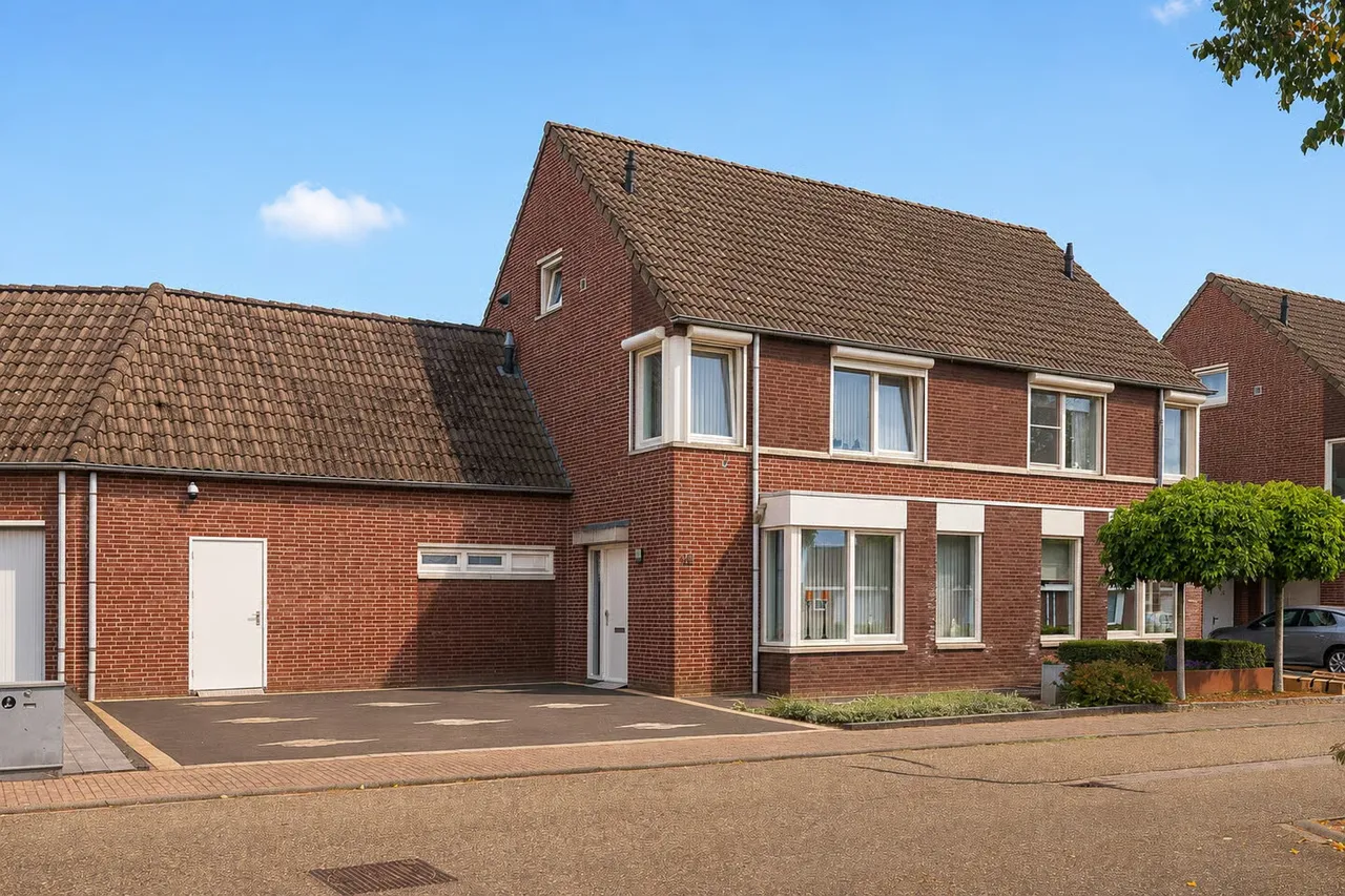 Tussenwoning te koop: Dirgelen 59, Stein