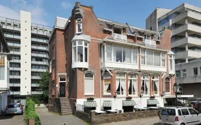 Appartement te huur: Dirk Hoogenraadstraat 222, Scheveningen Badplaats 'S-Gravenhage