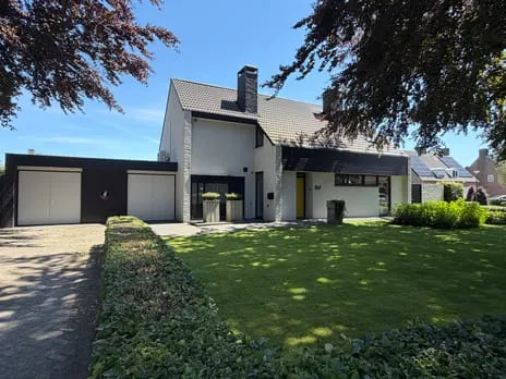 Detached house for sale: Dirk van Heinsbergstraat 11, Tiliaans-Weegbree e.o. Luyksgestel