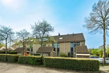 Tussenwoning te koop: Dirk Boutslaan 14, De Leijen Bilthoven