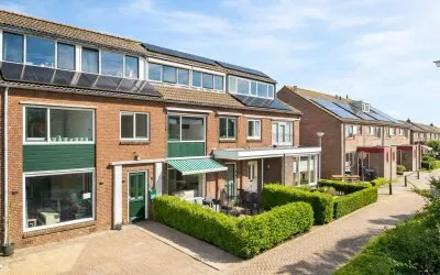 Tussenwoning te koop: Dirk Thomaszstraat 3, Oud Ade