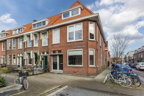 Appartement te koop: Dirk van Wassenaarstraat 12A, Schrijversbuurt Schiedam