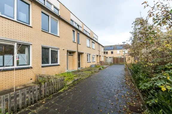Hoekwoning te huur: Dirkje Goedhartstraat 114, 's-Gravenland Rotterdam