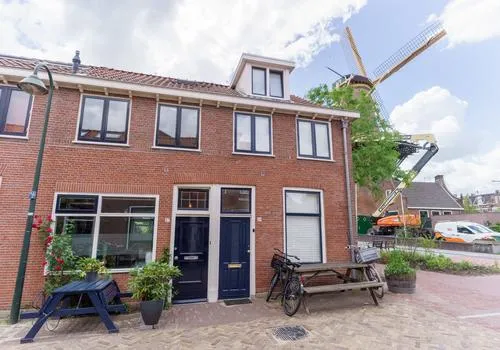Tussenwoning te koop: Dirklangendwarsstraat 27, Centrum-West Delft