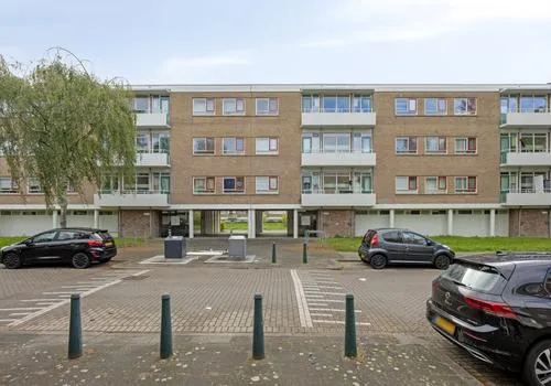Appartement te koop: Dirkslandstraat 82A, Pendrecht Rotterdam