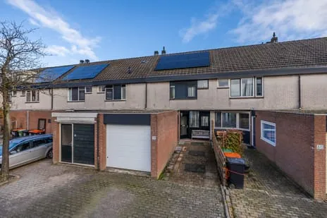 Tussenwoning te koop: Distel 59, Risdam-Noord - Buurt 21 04 Zwaag