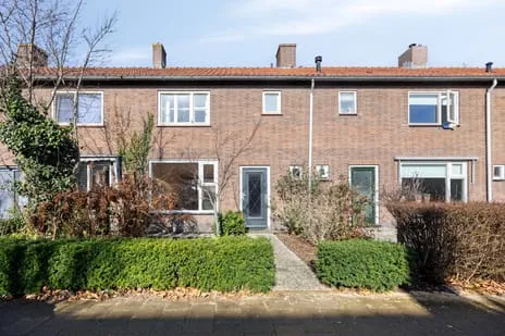 Tussenwoning te koop: Distelstraat 30, Emmeloord