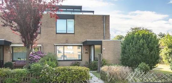 Tussenwoning te huur: Distelweide 33, Voorburg