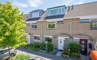 Terraced house for sale: Djeddalaan 119, Oosterflank Rotterdam
