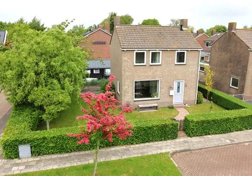 Vrijstaande woning te koop: Djipsleatswei 13, Heeg Heeg