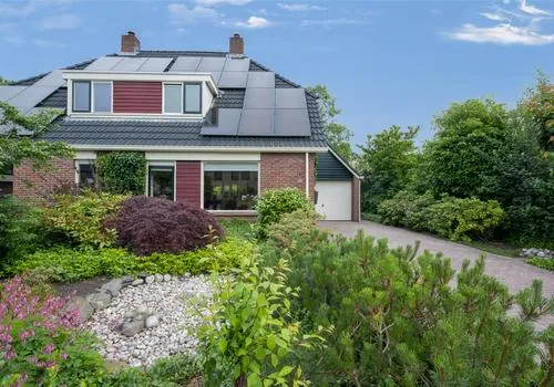 Twee-onder-één-kap te koop: Dobbenwal 53A, De Venen/De Wallen Assen
