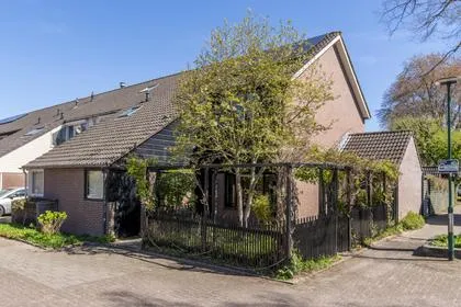 Hoekwoning te koop: Doddegras 12, Veenendaal