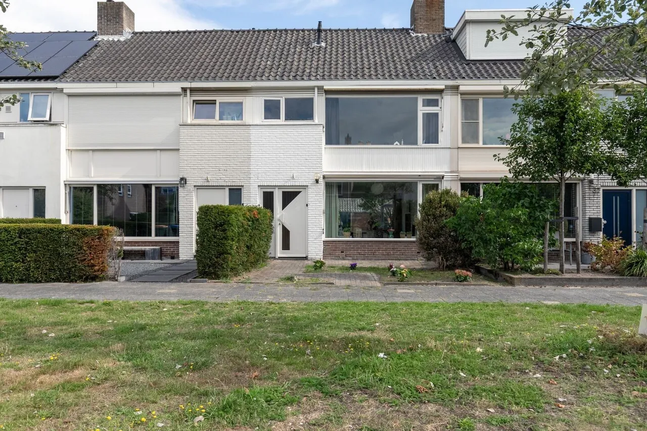 Tussenwoning te koop: Doenradestraat 35, Breda