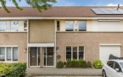 Terraced house for sale: Doesburgstraat 83, Huibeven Midden Tilburg