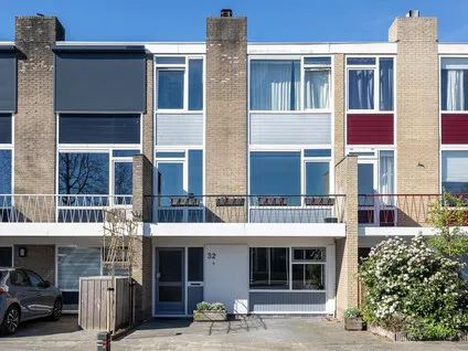 Tussenwoning te koop: Doetinchemsestraat 32, Middelharnis bomenbuurt Middelharnis