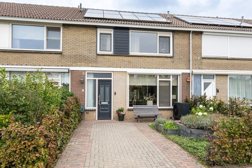 Tussenwoning te koop: Doetinchemsestraat 39, Middelharnis