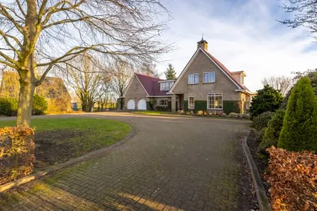 Vrijstaande woning te koop: Doetseweg 16A, Kern-Dorp Giessenburg