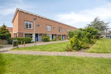 Corner house for sale: Dokter Brugmanstraat 118, Oude Dorp Uitgeest