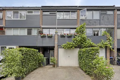 Tussenwoning te koop: Dokter Kanterslaan 236, Esterveld Grave