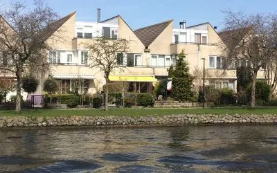 Tussenwoning te koop: Dokter Perquinstraat 8, Klein Plaspoelpolder Leidschendam
