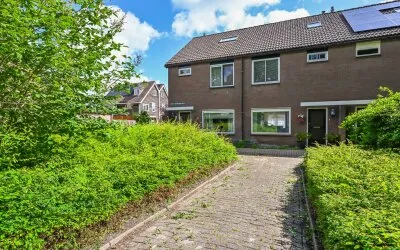 Corner house for sale: Dokter Schreuderstraat 9, De Burcht Zwammerdam