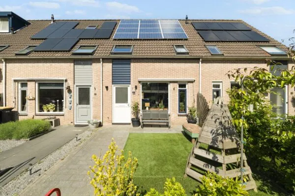 Tussenwoning te koop: Dokter Veenislaan 11, Agro Sanatio Anna Paulowna