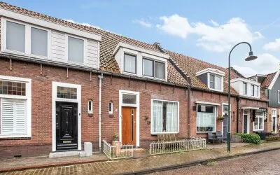 Tussenwoning te koop: Dokter Weversstraat 29, Volendam-Oude kom Volendam