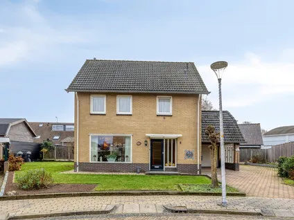 Vrijstaande woning te koop: Dokter J. Veldhuijzen van Zantenstraat 9, Enter-Zuidwest Enter