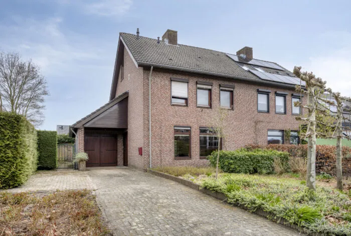 Hoekwoning te koop: Dokter Luijckxstraat 1, Sint Anthonis