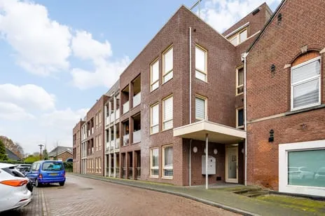 Appartement te koop: Dokter Molplein 2, Kern Maasniel Roermond