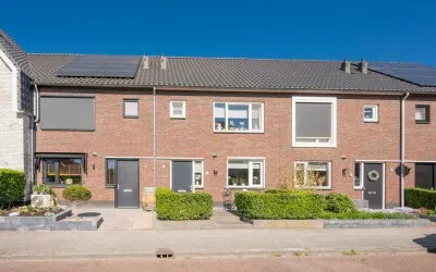 Tussenwoning te koop: Dokter van de Kolkstraat 6, Nijkerkerveen-Noord Nijkerkerveen