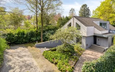 Vrijstaande woning te koop: Dokter Wachterslaan 6, Waalre Waalre