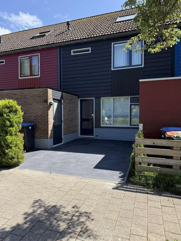 Home for rent: Dollardstraat, Zeestromen en Slotenbuurt Lelystad