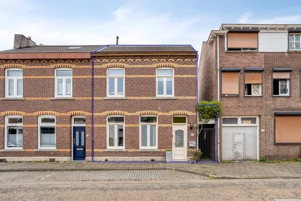 Hoekwoning te koop: Dolmansstraat 35, Limmel Maastricht