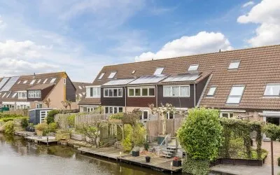 Tussenwoning te koop: Dom Helder Camarastraat 4, Zaandam