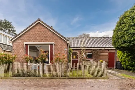 Vrijstaande woning te koop: Dom Huybenlaan 27A, Egmond-Binnen Egmond-Binnen