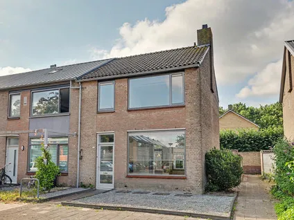 Hoekwoning te koop: Domela Nieuwenhuisstraat 30, Laageinde Waalwijk